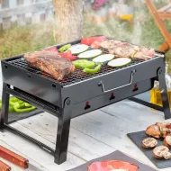 Prenosný skladací gril na drevené uhlie BearBQ - InnovaGoods